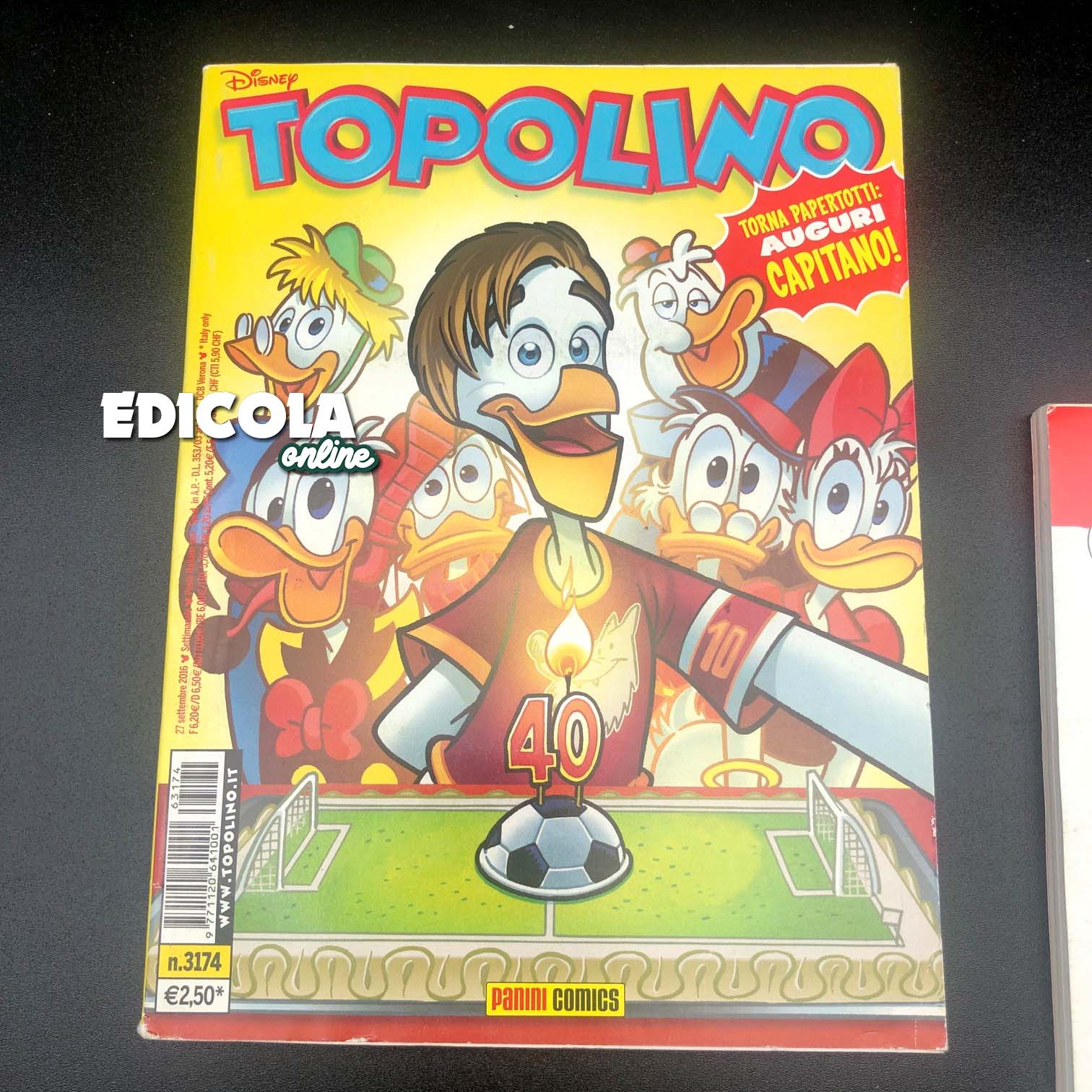 Set 2 Fumetti di TOPOLINO Libretto Francesco TOTTI che diventa Papertotti - Image 7