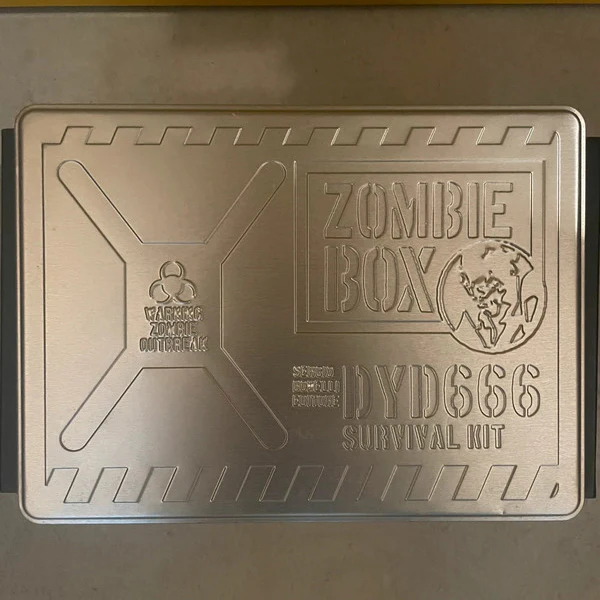 Kit Zombie 666 Silver [SIGILLATO] Dylan Dog numero n. 1 Speciale Box Raro L'Alba dei morti viventi - Image 2