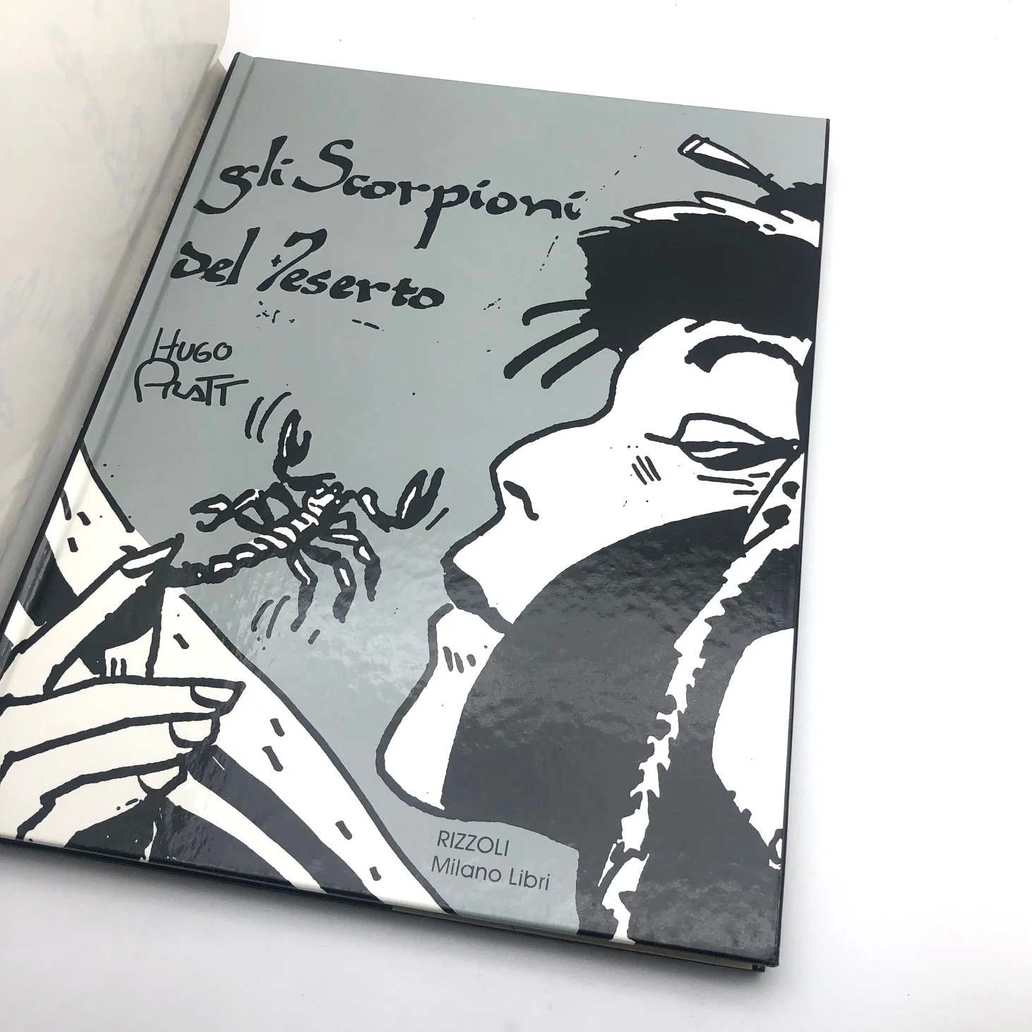 Libro Cartonato a fumetti - Gli Scorpioni del Desetro - Hugo Pratt - Image 2