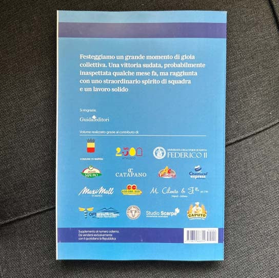 Libro I Favolosi 4 sul quarto scudetto Napoli Campione d'Italia La Repubblica - Image 2