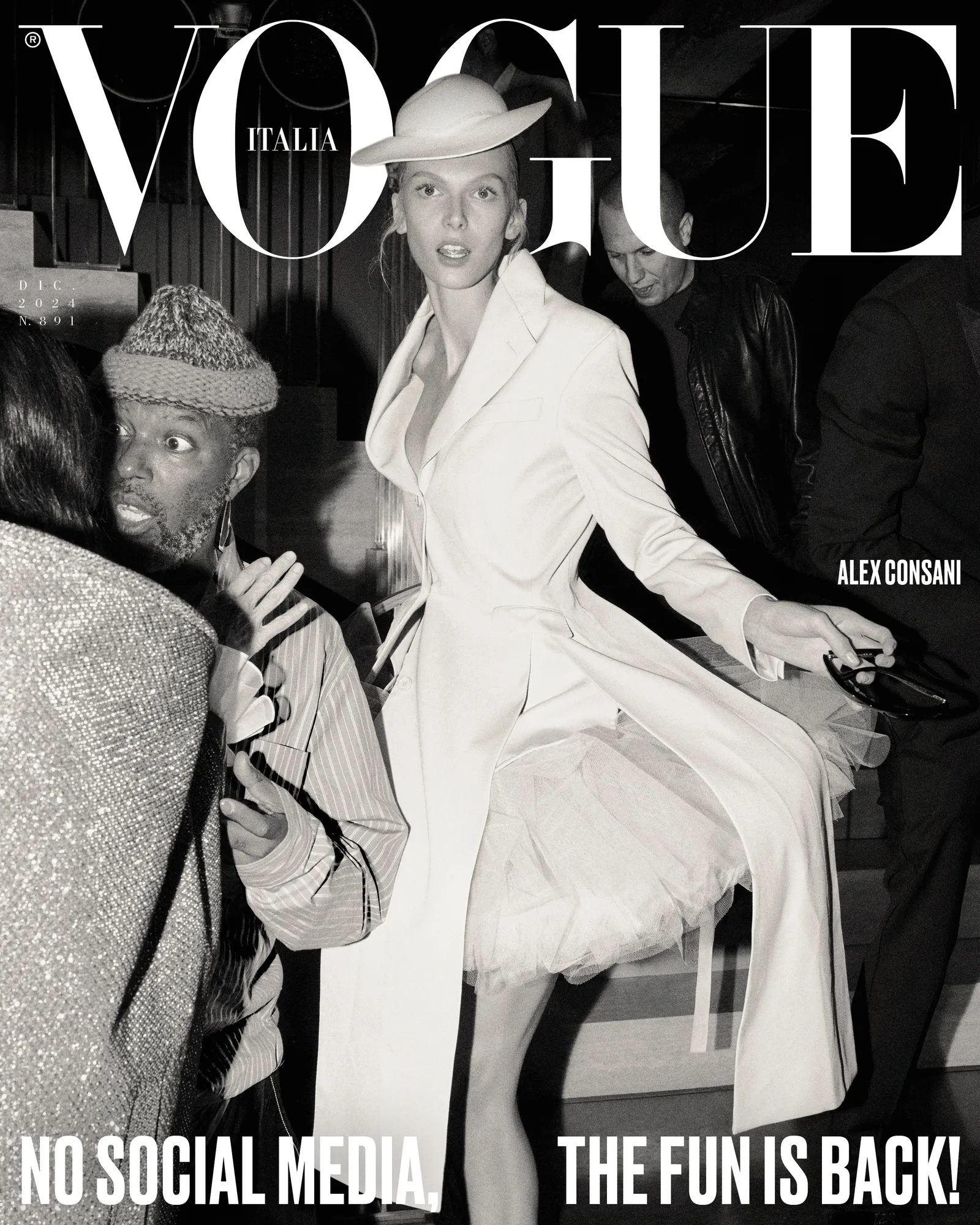 Rivista VOGUE ITALIA Dicembre 2024 - 6 Copertine da Collezione per Anniversario 60 anni - Image 3