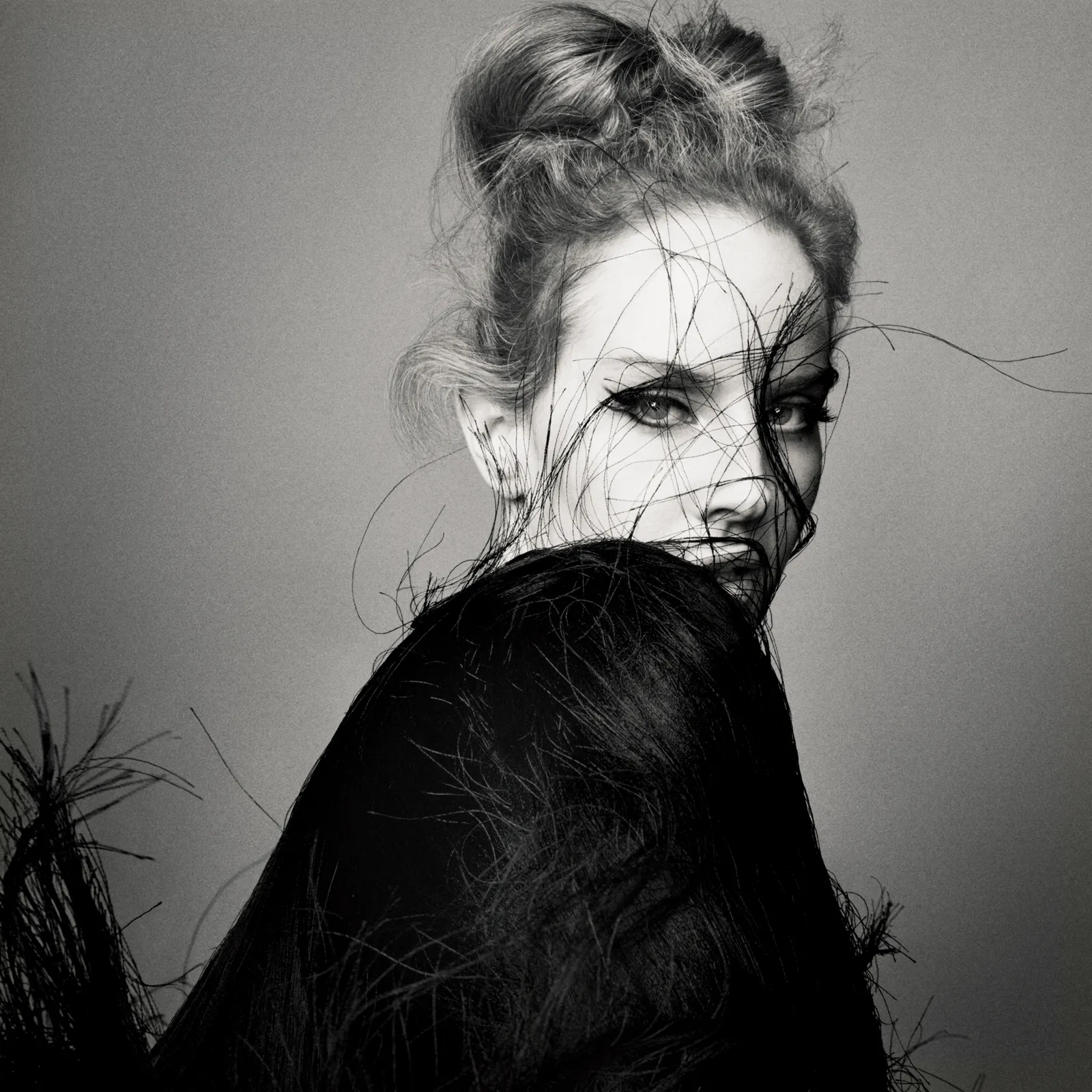 Rivista VOGUE ITALIA - Novembre 2024 Copertina dedicata a Lana Del Rey - Image 2