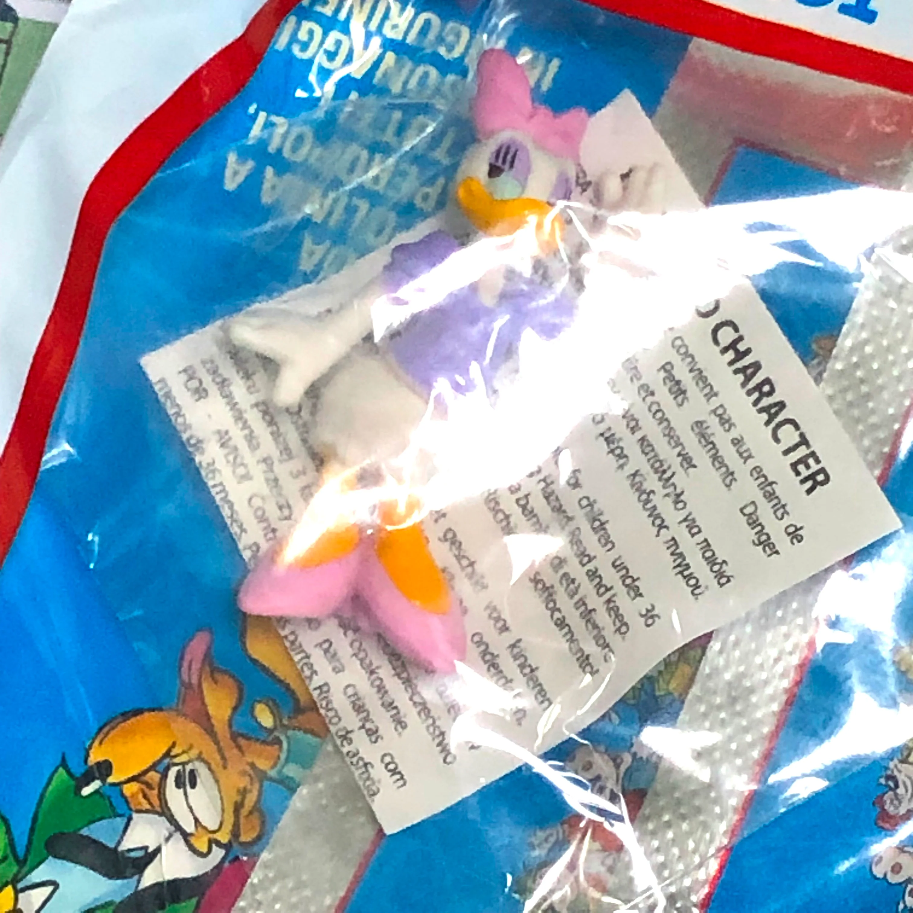 Starter Pack : Album di Topolino + Personaggio 3D + 10 Bustine di figurine "Storie di un mondo fantastico" 2023 - Image 13