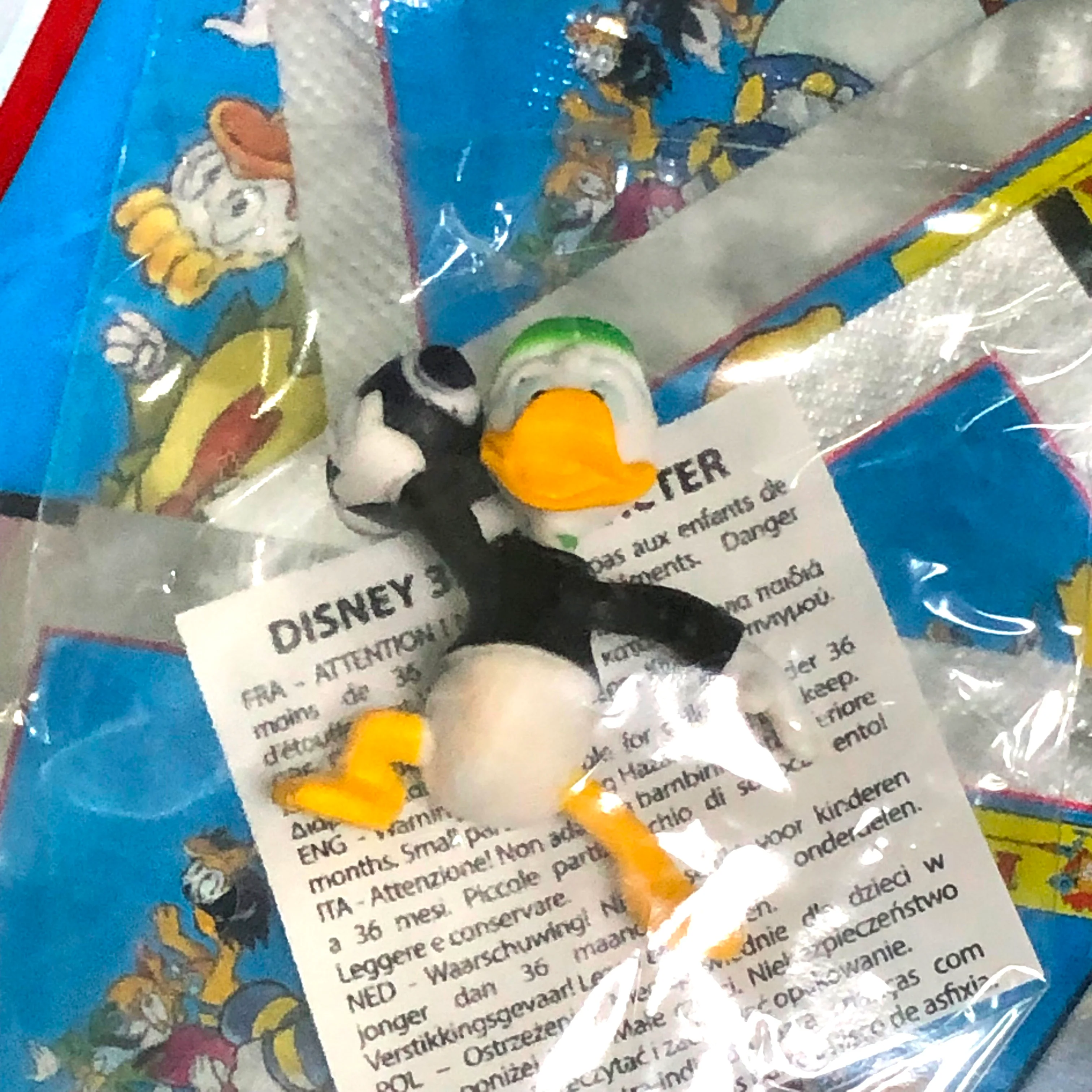 Starter Pack : Album di Topolino + Personaggio 3D + 10 Bustine di figurine "Storie di un mondo fantastico" 2023 - Image 9